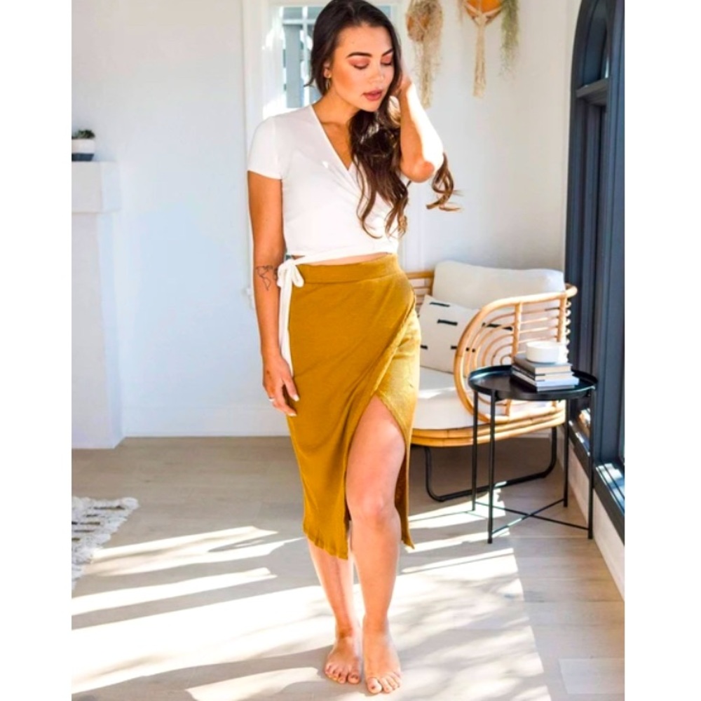 Sozy Eva Midi Skirt - Mustard NWOT